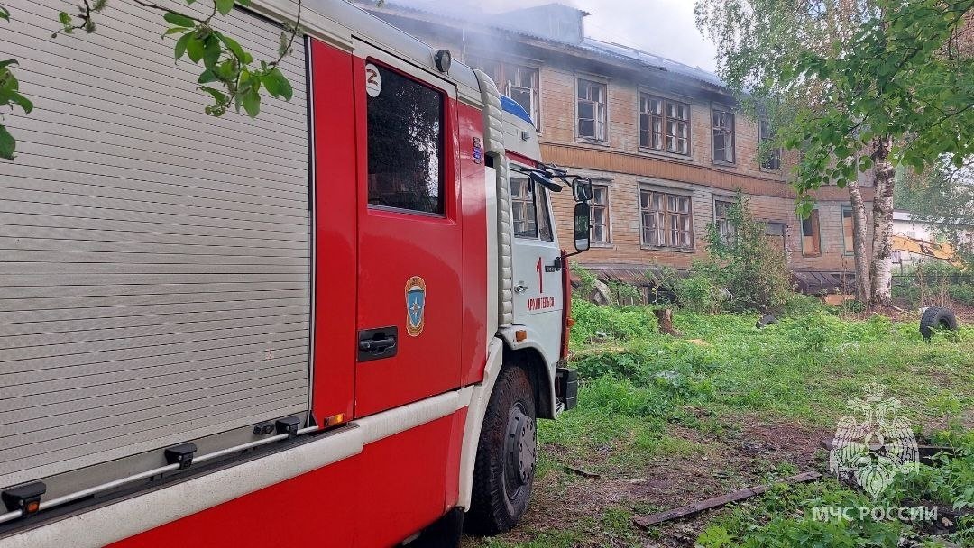 Пожарно-спасательные подразделения выезжали на пожар в г. Новодвинске Архангельской области.