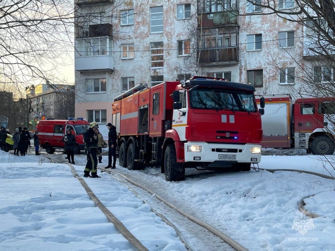 Пожарно-спасательные подразделения выезжали на пожар в г. Новодвинске